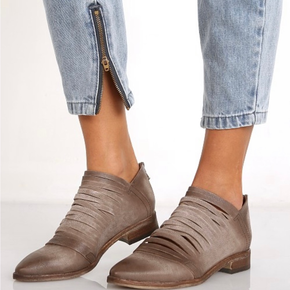 Free People Lost Valley Ankle Booties Laser Cut 38 / 8